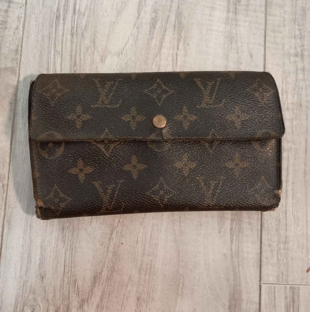 Louis Vuitton Porte Monnaie Monogram Pochette Credit Long Wallet